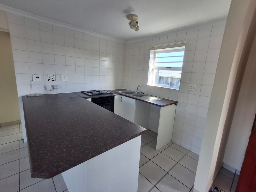 To Let 2 Bedroom Property for Rent in Vredekloof Western Cape